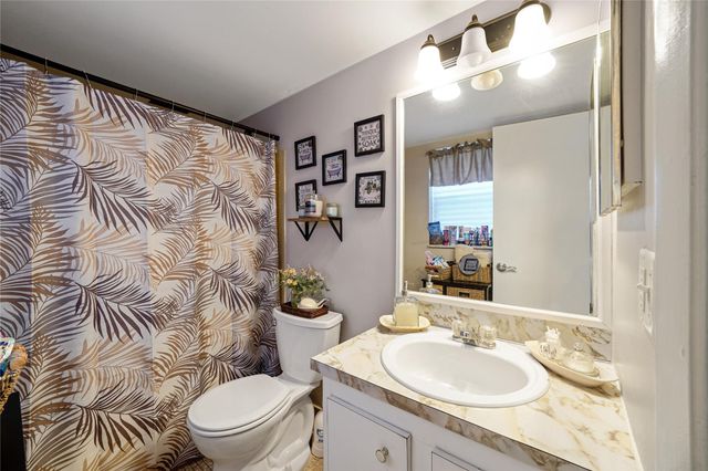 551 NW 76th Ter 208, Margate, FL 33063