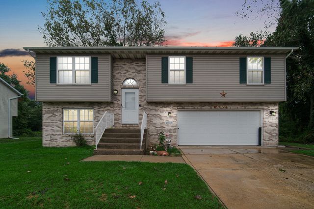 6655 Palm Street, Portage, IN 46368