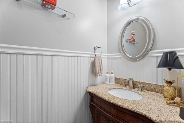 7049 Orchard Path Drive, Clemmons, NC 27012