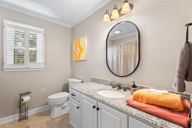7049 Orchard Path Drive, Clemmons, NC 27012