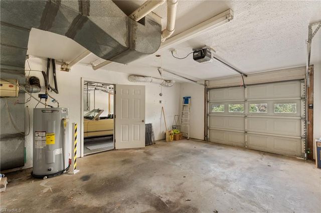 7049 Orchard Path Drive, Clemmons, NC 27012
