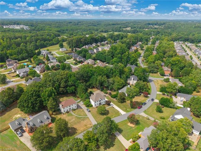7049 Orchard Path Drive, Clemmons, NC 27012