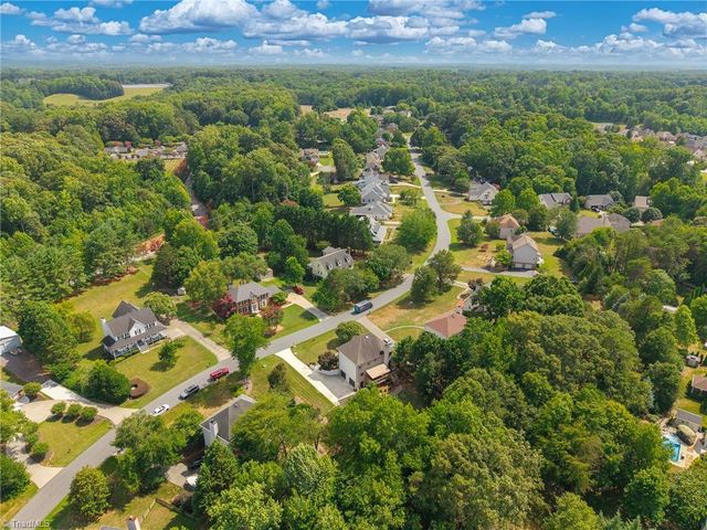 7049 Orchard Path Drive, Clemmons, NC 27012