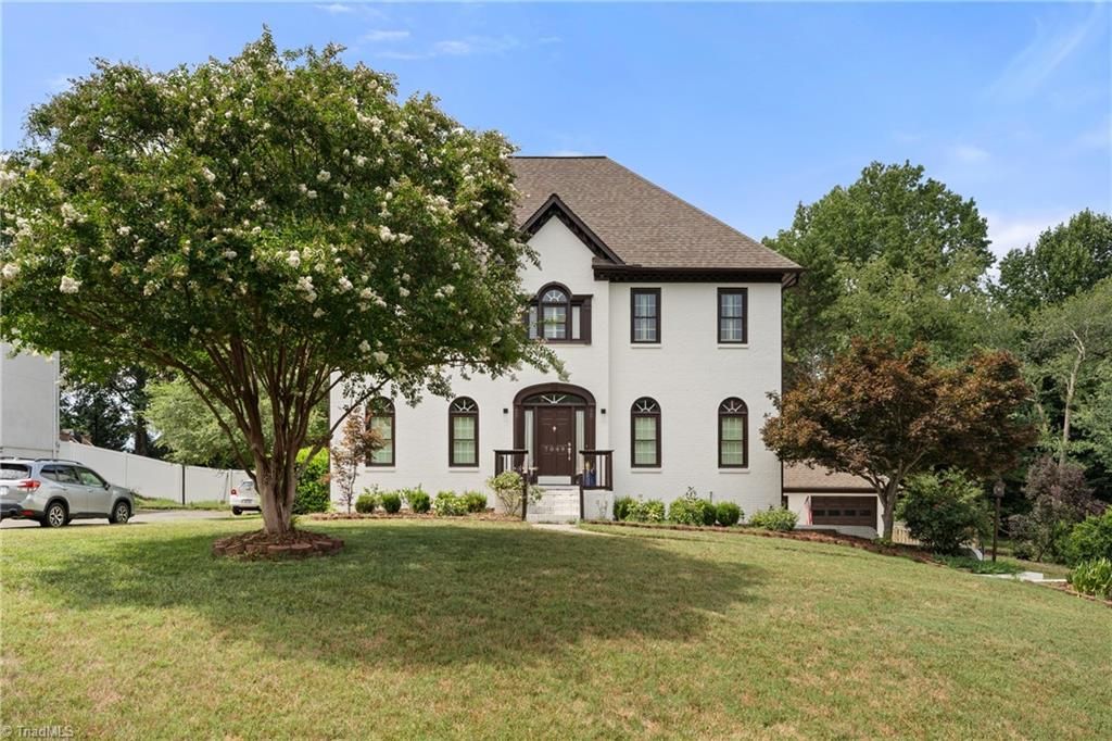 7049 Orchard Path Drive, Clemmons, NC 27012