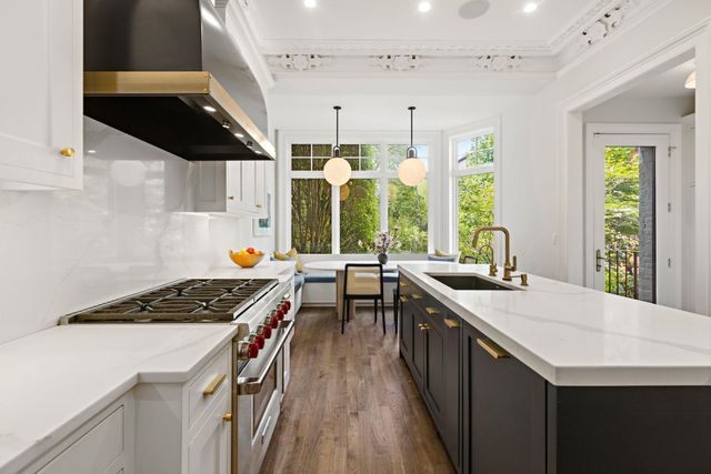 157 10TH ST, Hoboken, NJ 07030