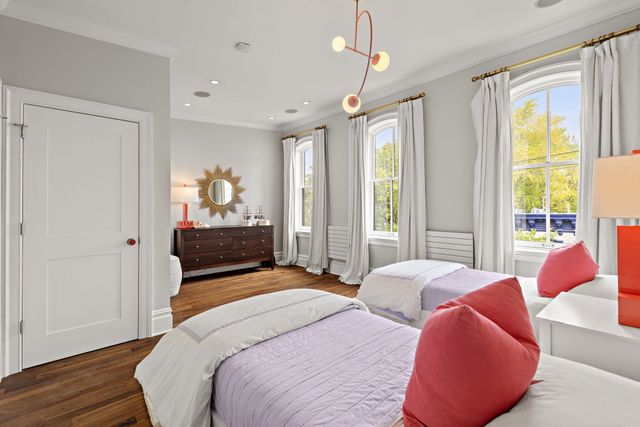 157 10TH ST, Hoboken, NJ 07030