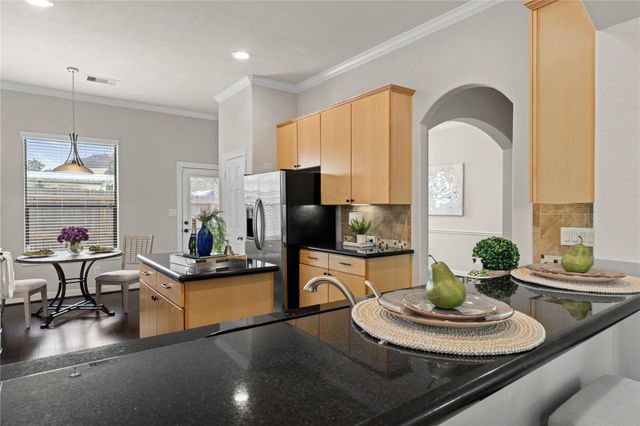 2706 Kings Retreat Circle, Kingwood, TX 77345