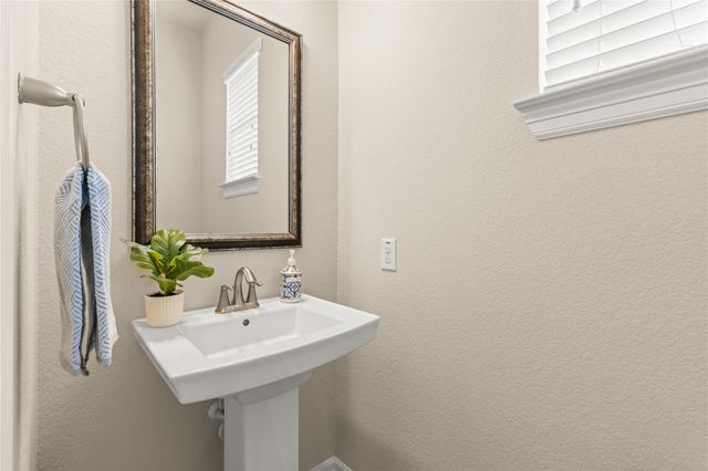 2706 Kings Retreat Circle, Kingwood, TX 77345