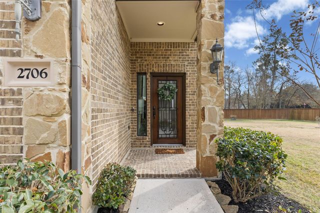 2706 Kings Retreat Circle, Kingwood, TX 77345