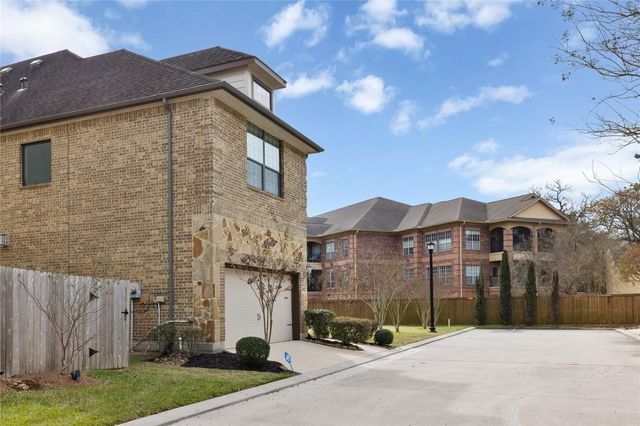 2706 Kings Retreat Circle, Kingwood, TX 77345