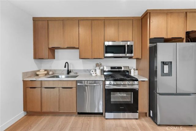846 N Washington, Long Beach, CA 90813