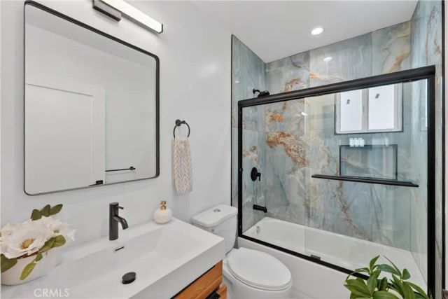 846 N Washington, Long Beach, CA 90813