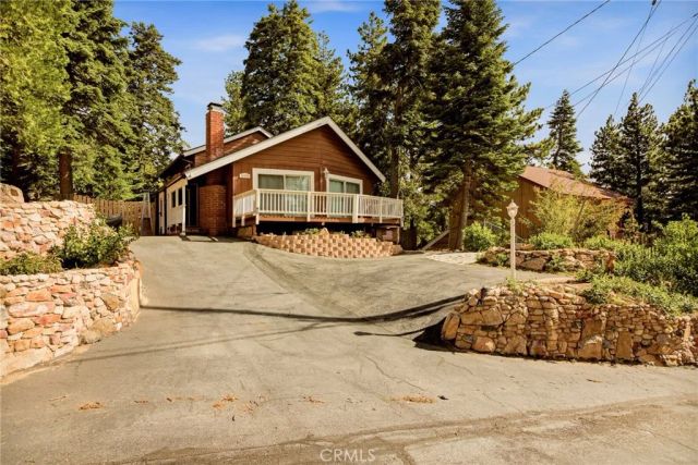 31530 Onacrest, Running Springs, CA 92382