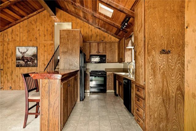 31530 Onacrest, Running Springs, CA 92382