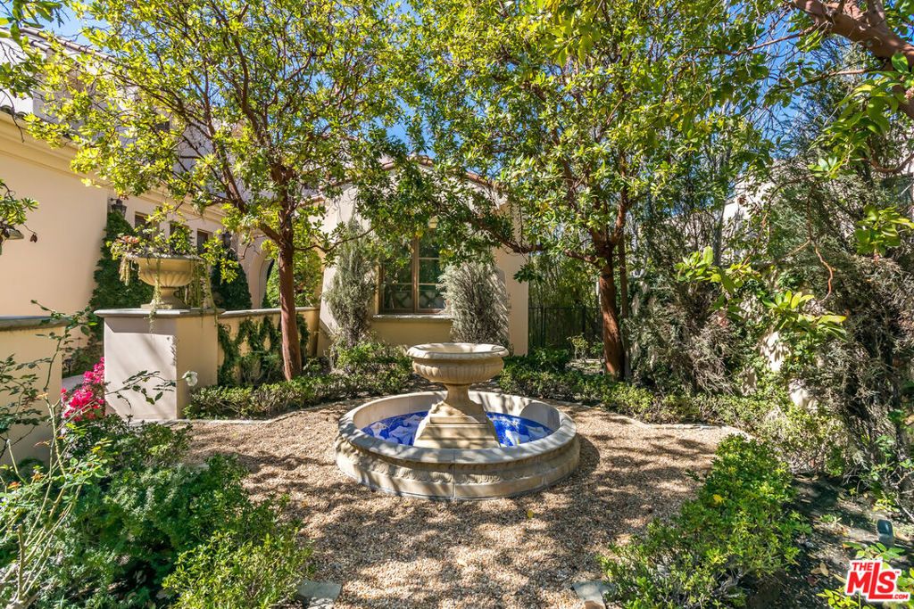 Image 2 of property listing at 2167 Sheringham Lane, Los Angeles, CA 90077