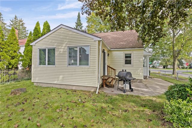 617 Howard Road, Gates, NY 14624