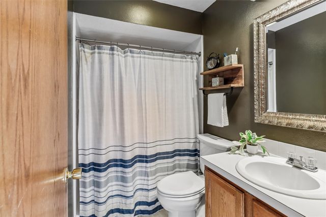 1414 E 20th Street, Norwalk, IA 50211