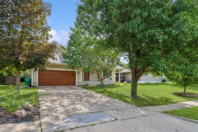 1414 E 20th Street, Norwalk, IA 50211