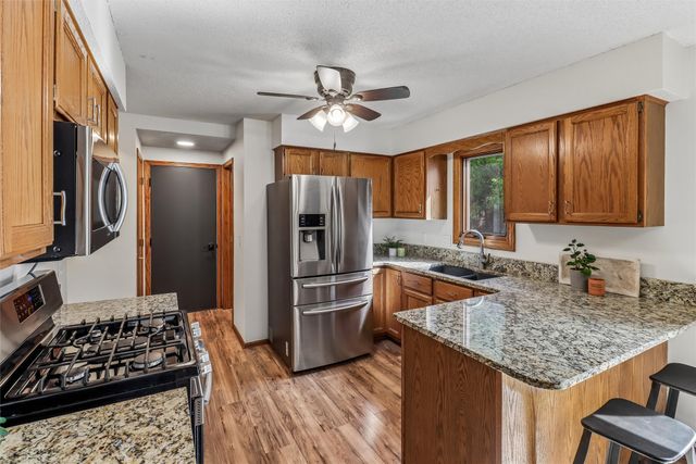 1414 E 20th Street, Norwalk, IA 50211