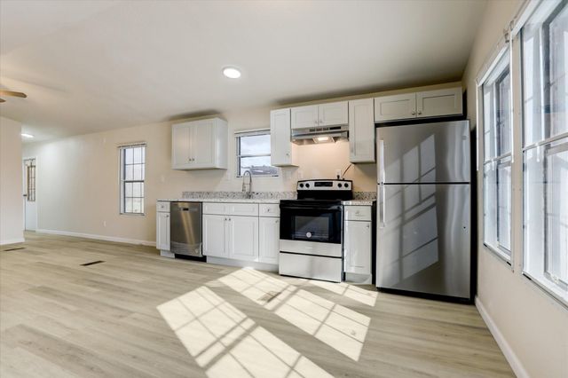 5806 South Highway 35, Alvin, TX 77511