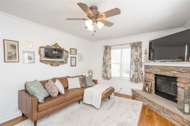 313 SW Logan Street, Ankeny, IA 50023