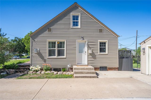 313 SW Logan Street, Ankeny, IA 50023