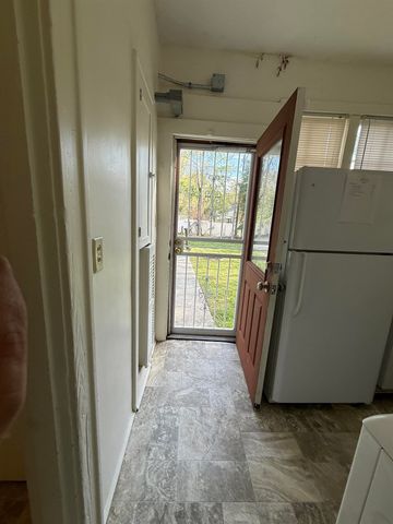 1981 SNOWDEN AVE, Memphis, TN 38107