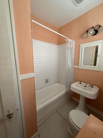 1981 SNOWDEN AVE, Memphis, TN 38107