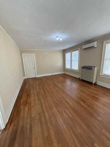 1981 SNOWDEN AVE, Memphis, TN 38107