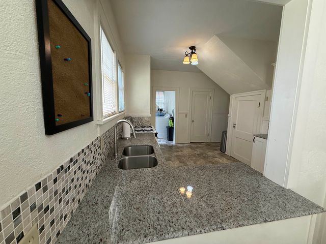 1981 SNOWDEN AVE, Memphis, TN 38107