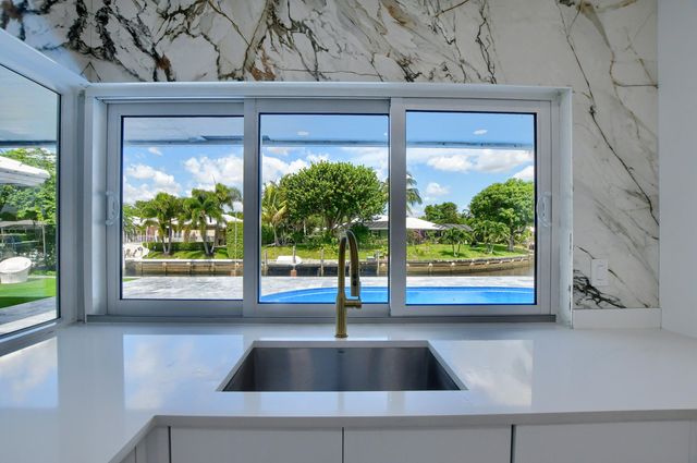 891 SW Hickory Terrace, Boca Raton, FL 33486