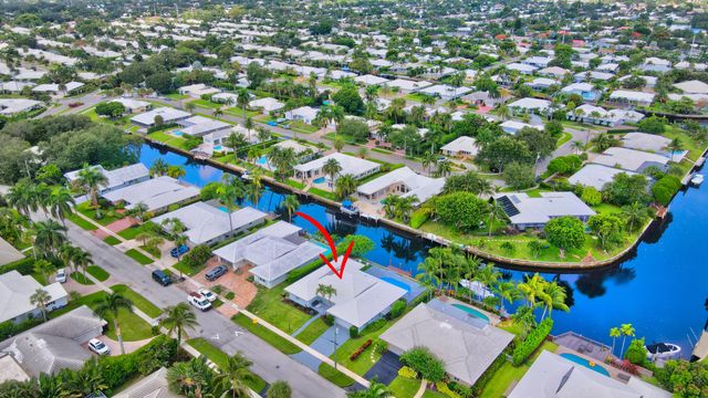 891 SW Hickory Terrace, Boca Raton, FL 33486