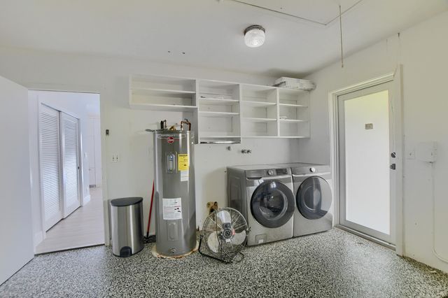 891 SW Hickory Terrace, Boca Raton, FL 33486