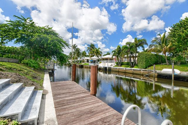 891 SW Hickory Terrace, Boca Raton, FL 33486