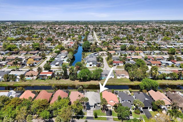 9355 NW 18th Drive, Plantation, FL 33322