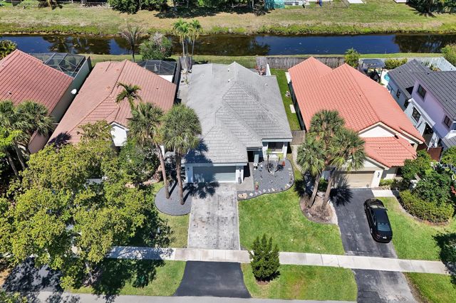 9355 NW 18th Drive, Plantation, FL 33322