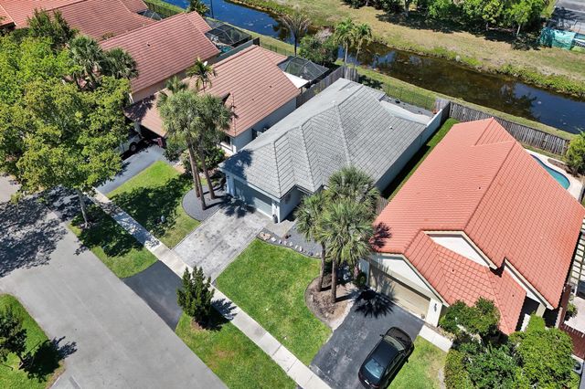 9355 NW 18th Drive, Plantation, FL 33322