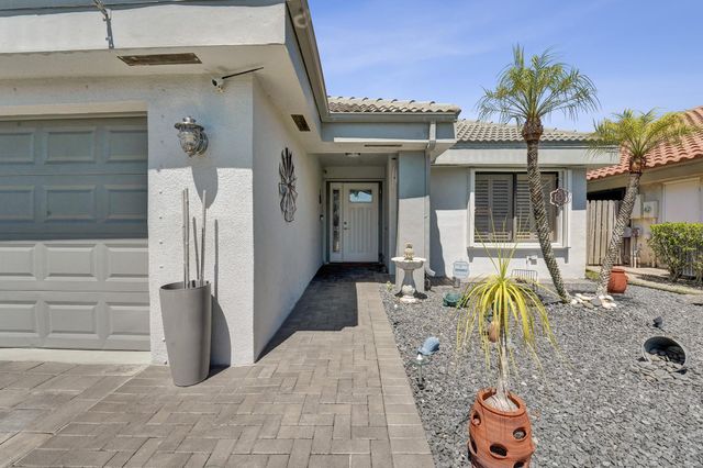 9355 NW 18th Drive, Plantation, FL 33322