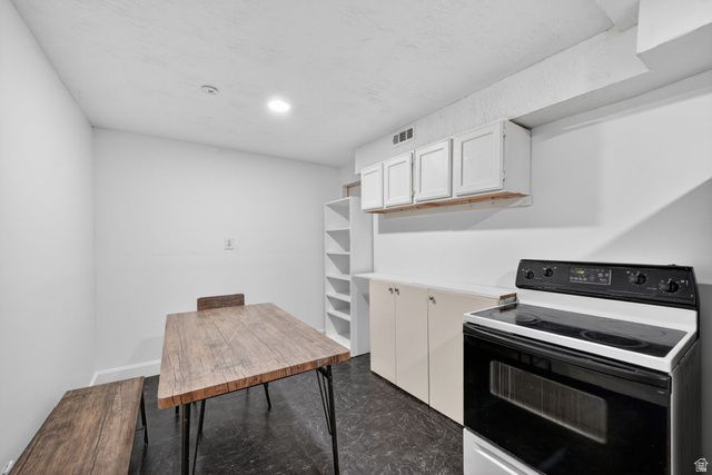 4325 S WILDROSE DR, West Valley City, UT 84120