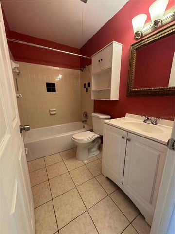 350 79TH AVENUE N 330, St Petersburg, FL 33702