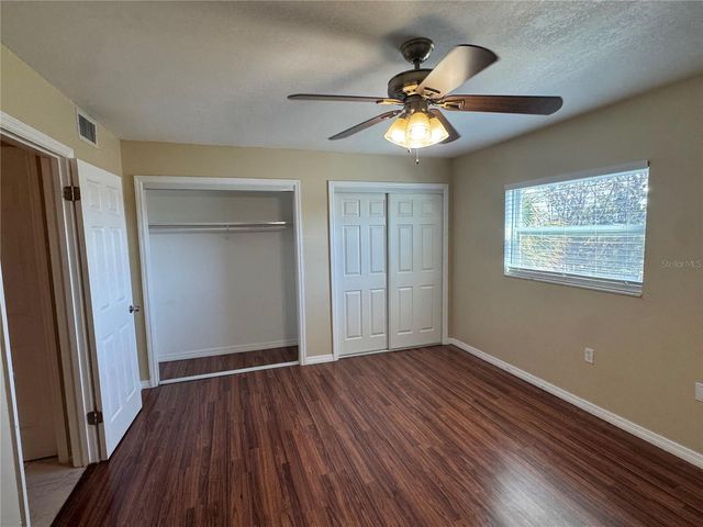 350 79TH AVENUE N 330, St Petersburg, FL 33702