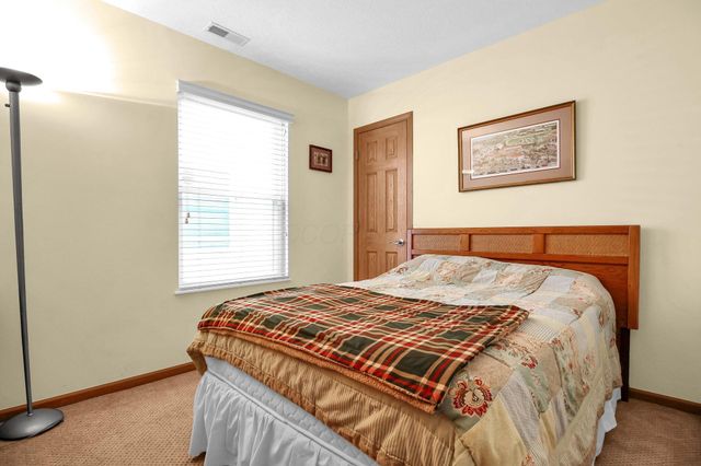 6817 Riding Trail Drive, Canal Winchester, OH 43110