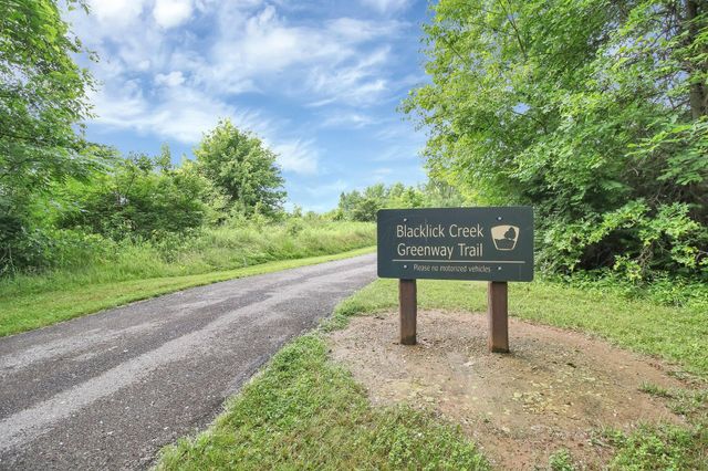 6817 Riding Trail Drive, Canal Winchester, OH 43110