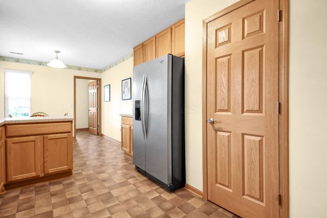 6817 Riding Trail Drive, Canal Winchester, OH 43110