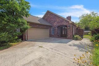 1 Waterford Gardens, Pinehurst, TX 77630