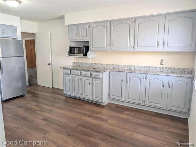 26608 Masch Drive, Warren, MI 48091