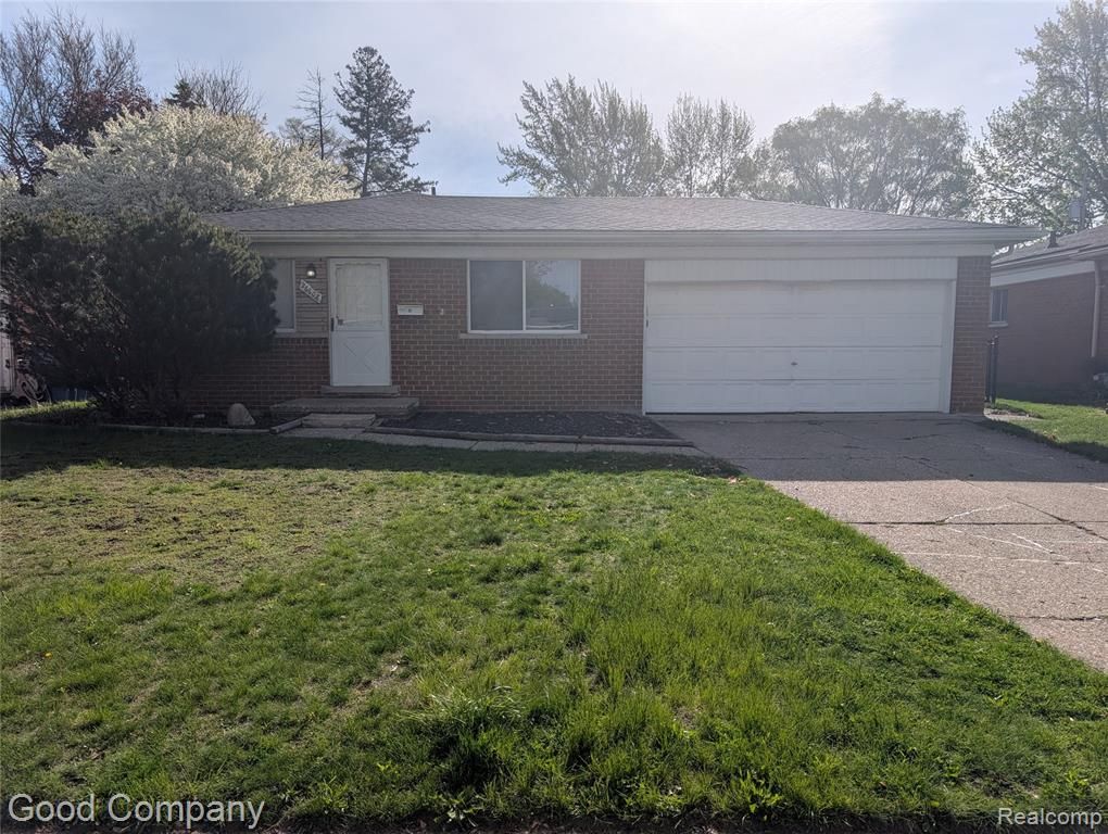 26608 Masch Drive, Warren, MI 48091