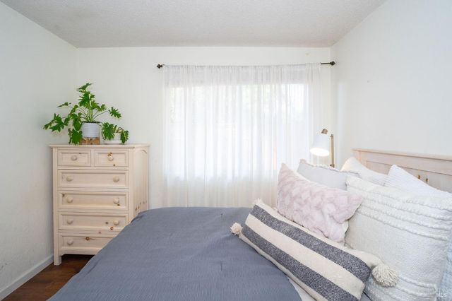 2300 Avenida De Las Brisas St, Santa Rosa, CA 95405