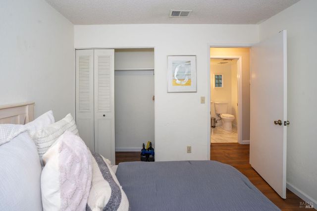 2300 Avenida De Las Brisas St, Santa Rosa, CA 95405