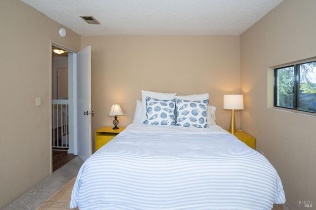 2300 Avenida De Las Brisas St, Santa Rosa, CA 95405